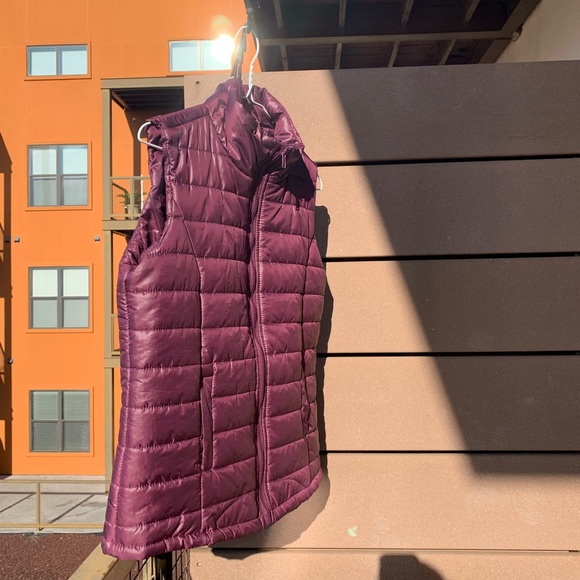 Woman’s All Weather Eco Vest - Picture 2 of 3